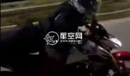 爆料新闻精神小伙视频,视频爆火网络引热议